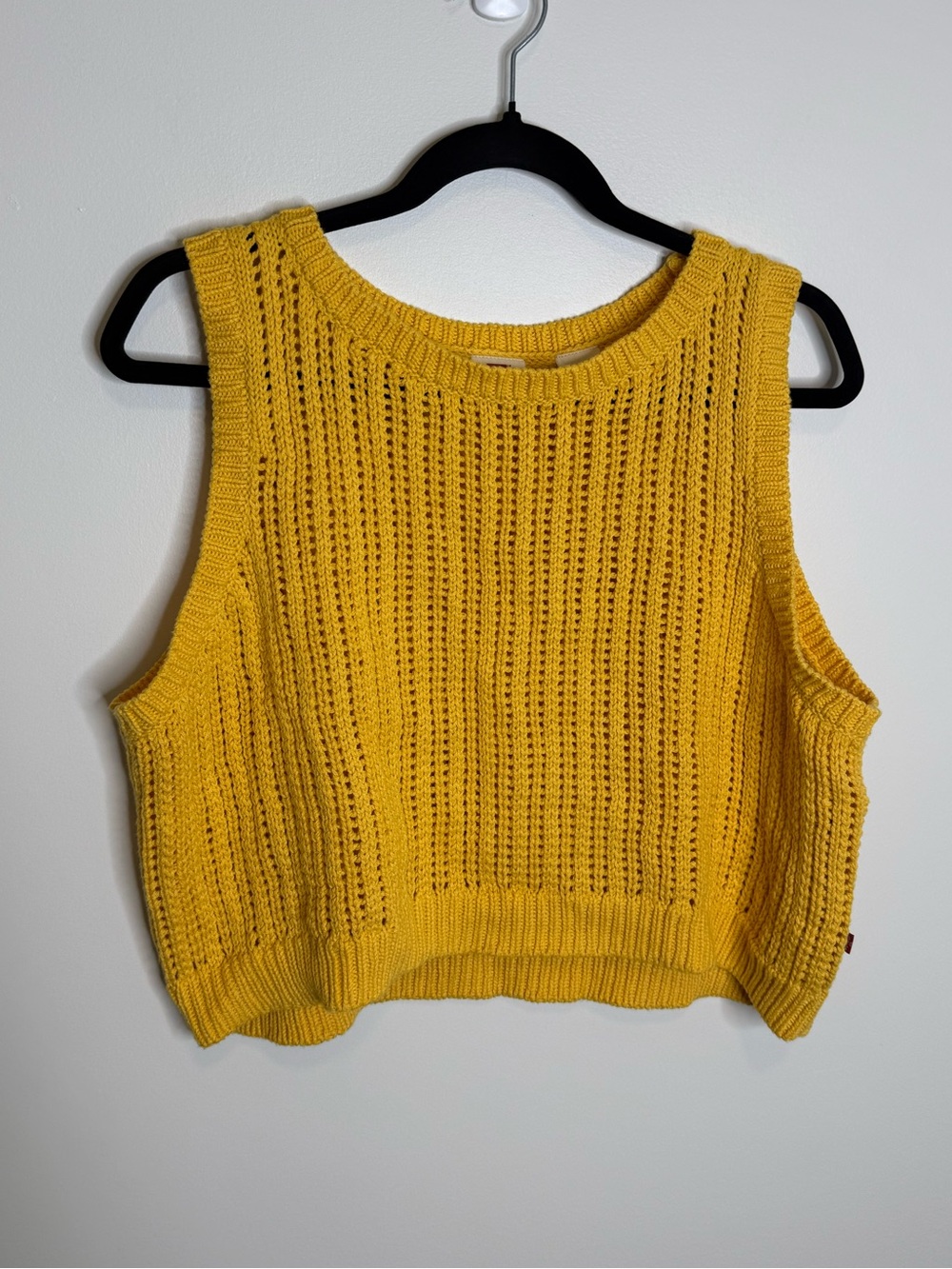 Levi's Open-Knit Cropped Tank - Mustard Yellow vest size XL
